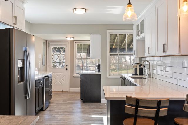 1804 Riverside Rd, Old Hickory, TN 37138