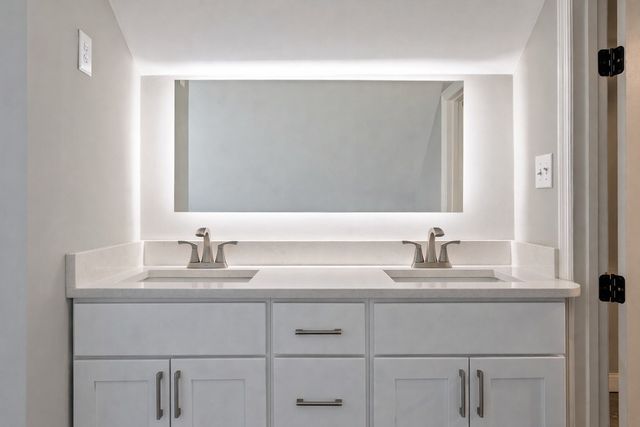 1804 Riverside Rd, Old Hickory, TN 37138