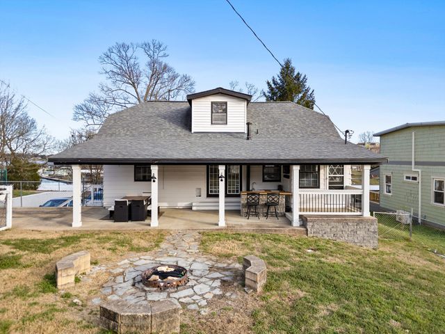 1804 Riverside Rd, Old Hickory, TN 37138