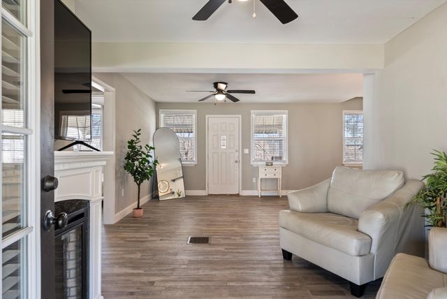 1804 Riverside Rd, Old Hickory, TN 37138