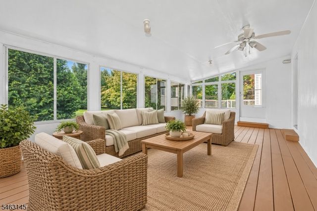 7 Stark Ct, Raritan Twp., NJ 08551