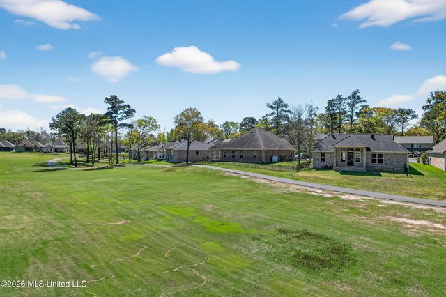 87116 Highpoint Drive, Diamondhead, MS 39525