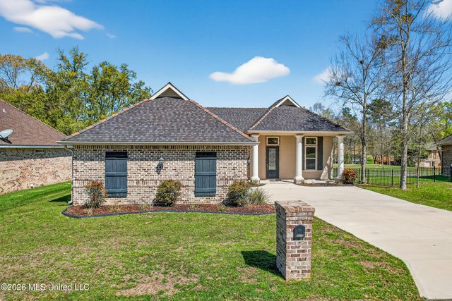 87116 Highpoint Drive, Diamondhead, MS 39525