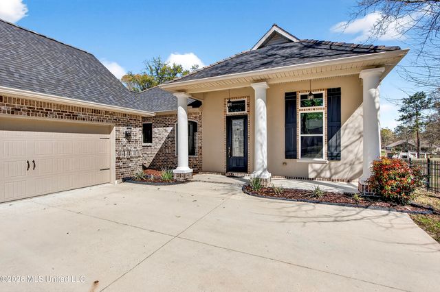 87116 Highpoint Drive, Diamondhead, MS 39525