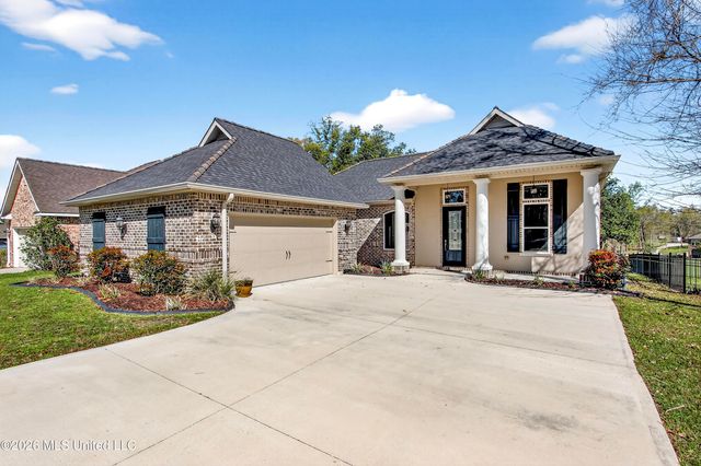 87116 Highpoint Drive, Diamondhead, MS 39525