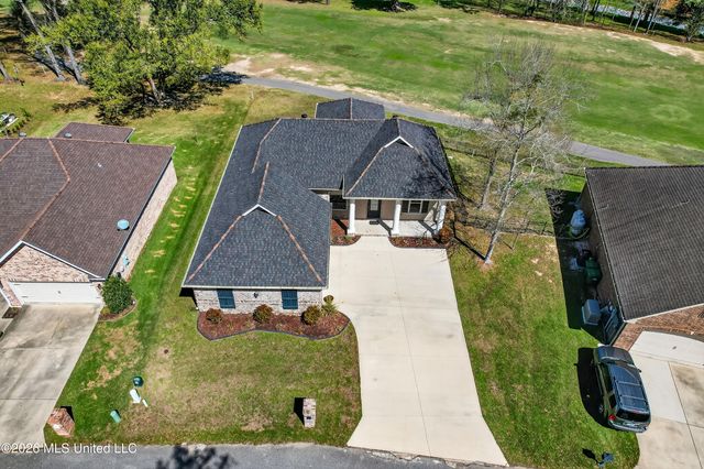 87116 Highpoint Drive, Diamondhead, MS 39525