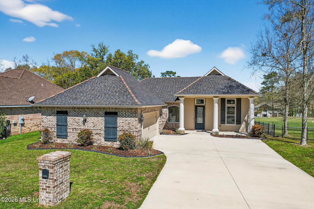 87116 Highpoint Drive, Diamondhead, MS 39525