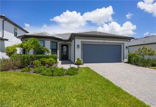 10383 Maddox LN, Bonita Springs, FL 34135