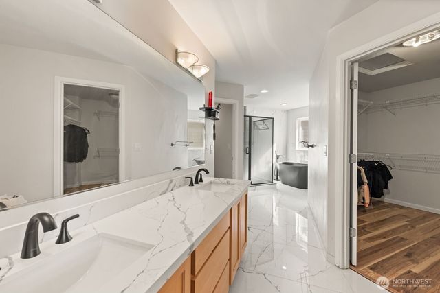 4218 NE 9th Cir, Renton, WA 98059