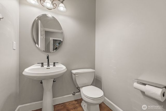 4218 NE 9th Cir, Renton, WA 98059