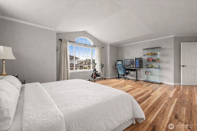 4218 NE 9th Cir, Renton, WA 98059