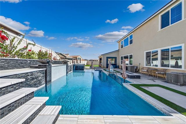 29530 Shire Horse Way, Menifee, CA 92584