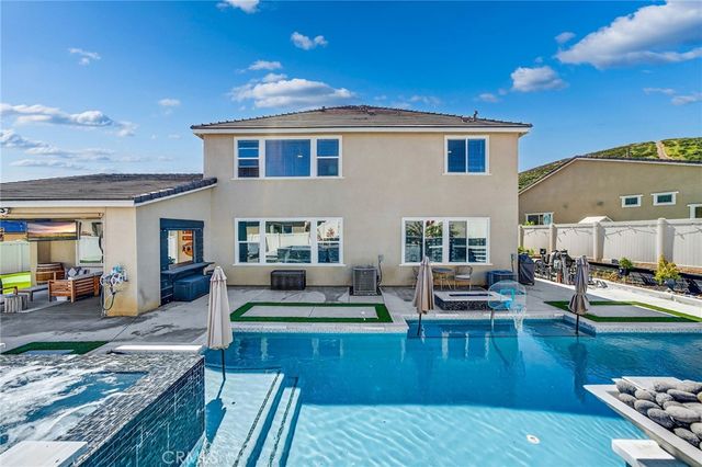 29530 Shire Horse Way, Menifee, CA 92584