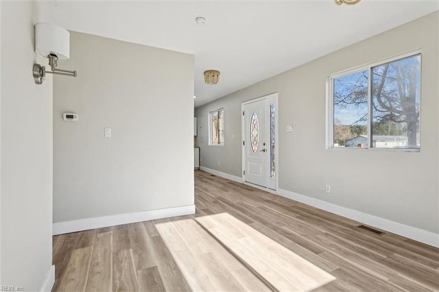 28428 Westbrook ST, Newsoms, VA 23874