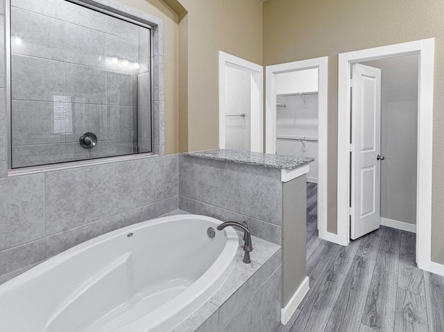 16819 Beechwood Forest Way, Humble, TX 77346