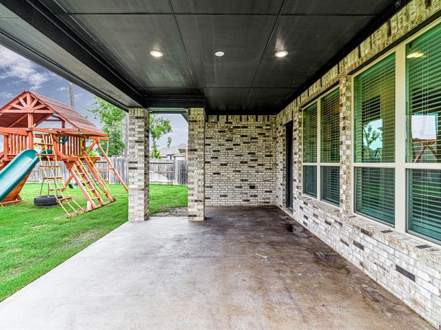 16819 Beechwood Forest Way, Humble, TX 77346