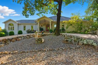 19 Lago Drive, Hot Springs Village, AR 71909