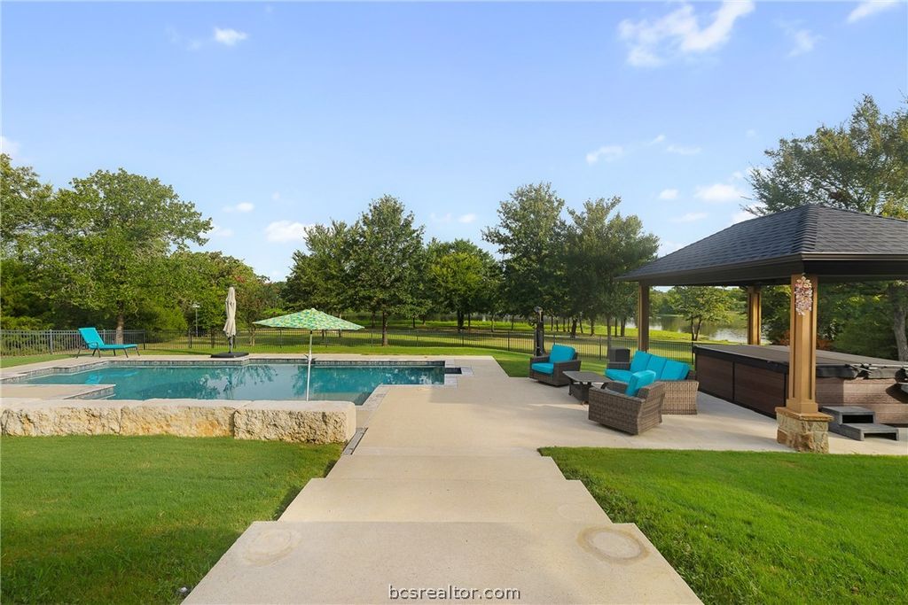 10821 Lonesome Dove Trail, Bryan, TX 77808 — photo 3