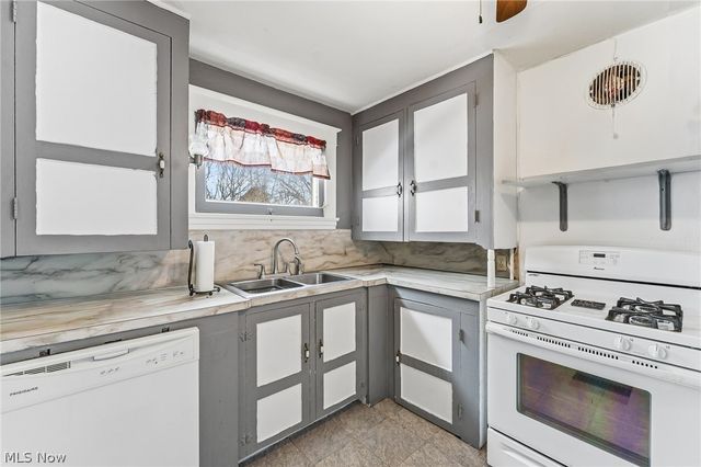 34 N Bon Air Avenue, Youngstown, OH 44509