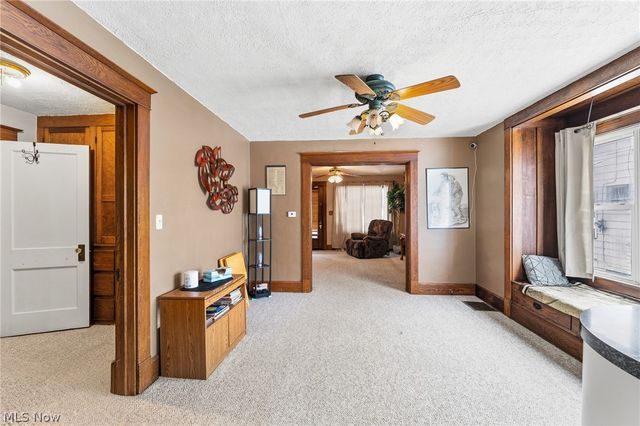 34 N Bon Air Avenue, Youngstown, OH 44509