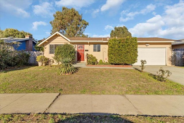 344 Pueblo Drive, Salinas, CA 93906