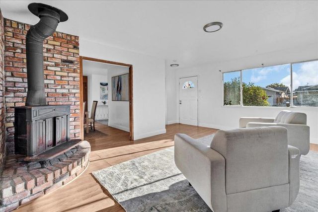 344 Pueblo Drive, Salinas, CA 93906