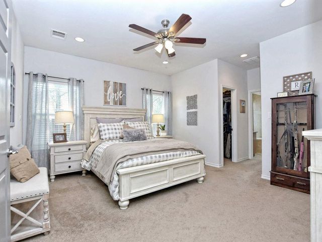 106 Ninole CT, Bastrop, TX 78602