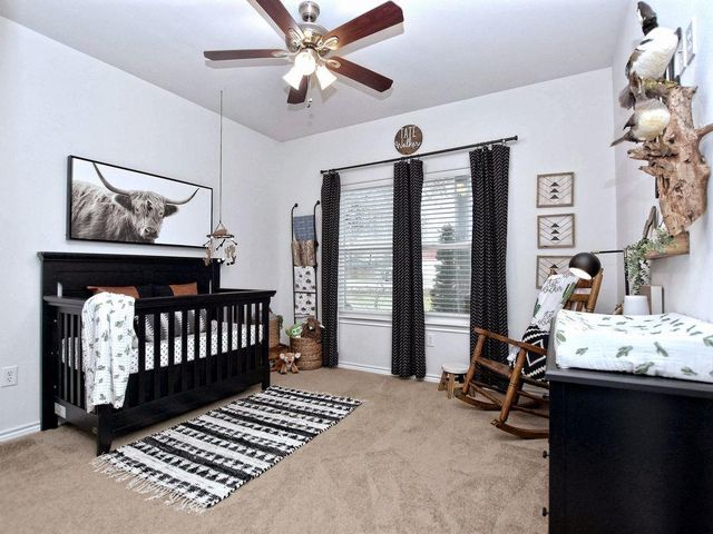 106 Ninole CT, Bastrop, TX 78602