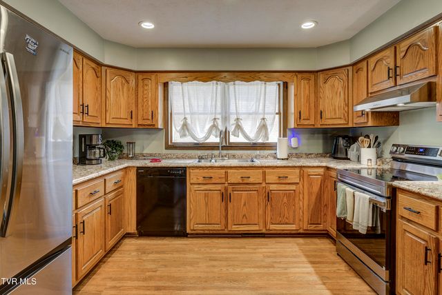 257 Cripple Creek Loop, Watauga, TN 37694