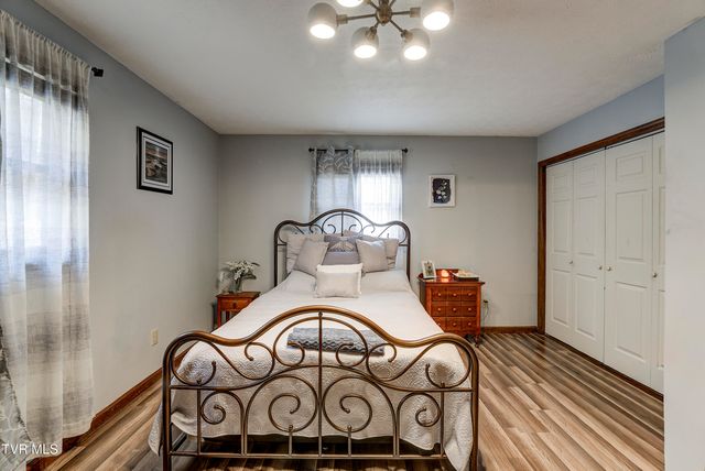 257 Cripple Creek Loop, Watauga, TN 37694