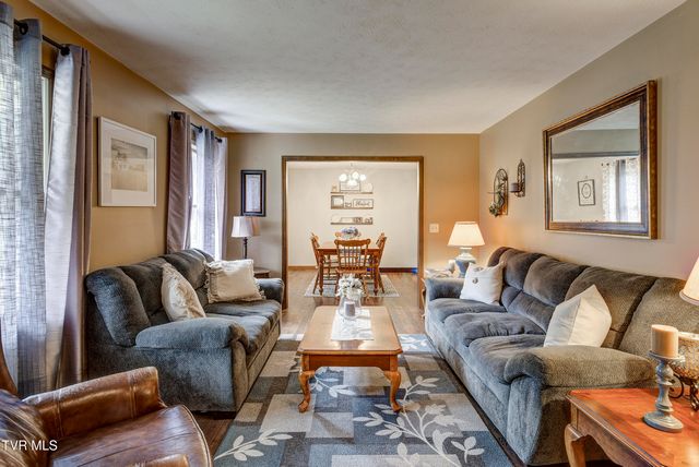 257 Cripple Creek Loop, Watauga, TN 37694