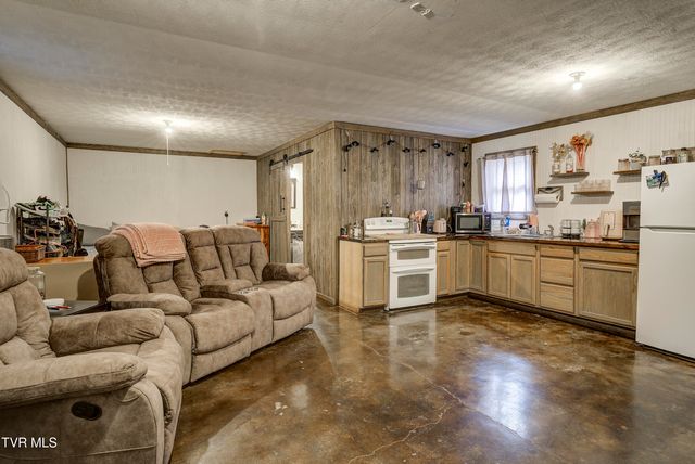 257 Cripple Creek Loop, Watauga, TN 37694