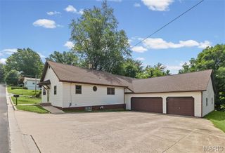 66 Austin Avenue, Glen Carbon, IL 62034