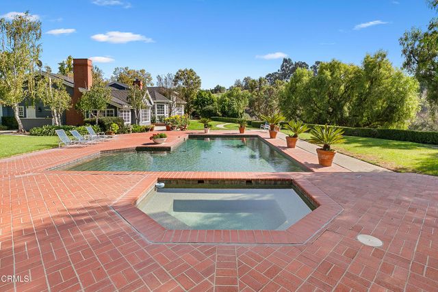 13226 Nightsky Drive, Camarillo, CA 93012