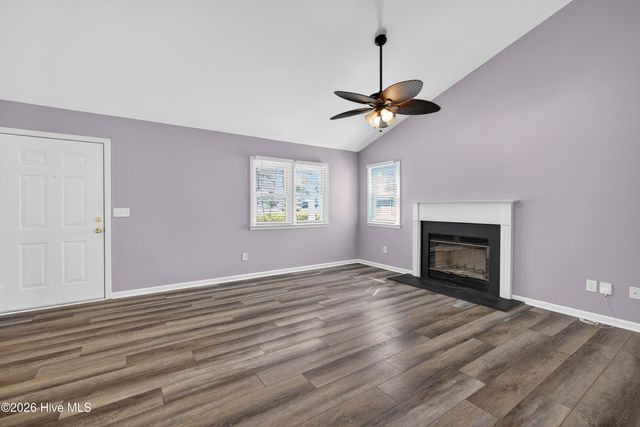 601 Silver Grass Court, Wilmington, NC 28405