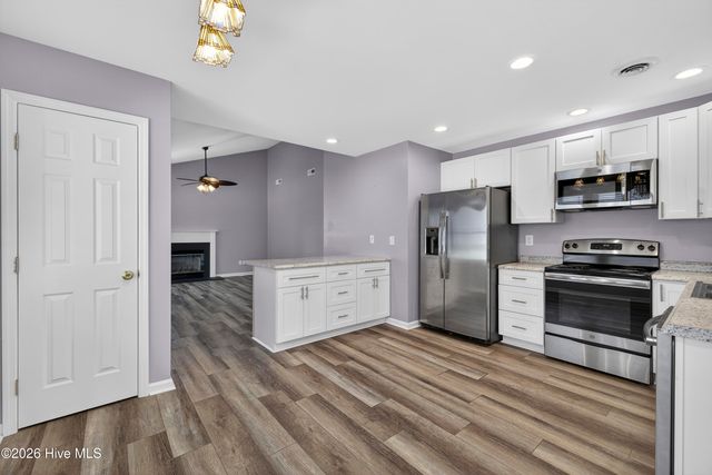 601 Silver Grass Court, Wilmington, NC 28405