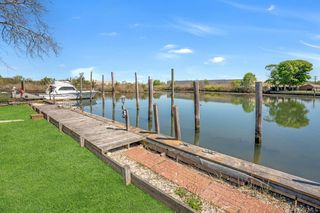 144 W Lake Drive, Lindenhurst, NY 11757