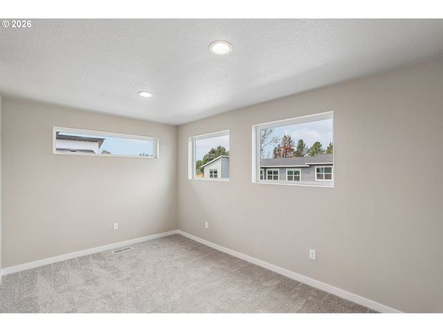 8637 Ne 136th Ave 143, Vancouver, WA 98682