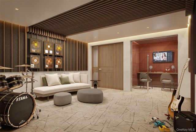 5801 Queens Boulevard 10D, Woodside, NY 11377