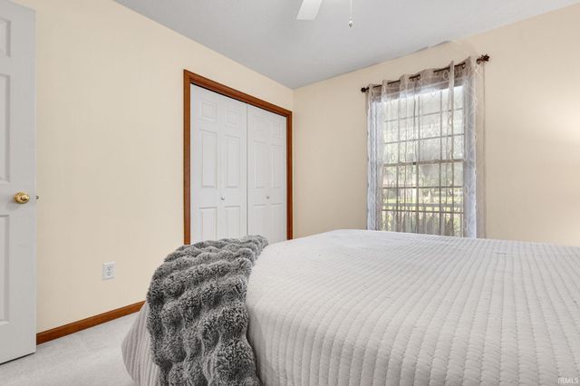 25612 Shorewood Court, South Bend, IN 46619