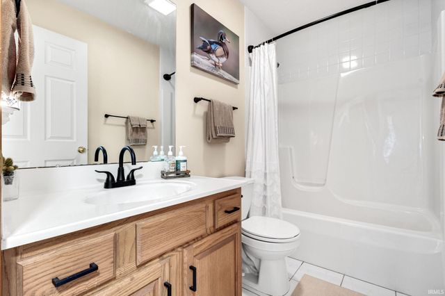 25612 Shorewood Court, South Bend, IN 46619