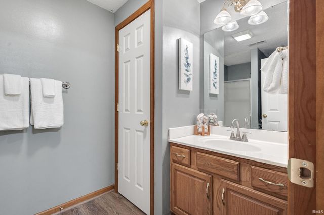 25612 Shorewood Court, South Bend, IN 46619