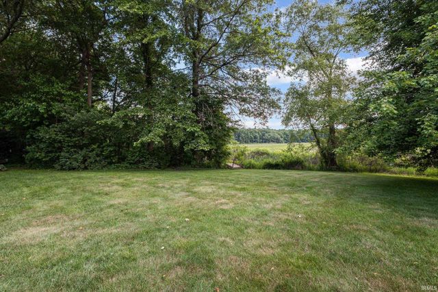 25612 Shorewood Court, South Bend, IN 46619