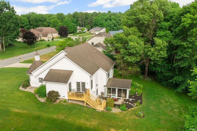 25612 Shorewood Court, South Bend, IN 46619