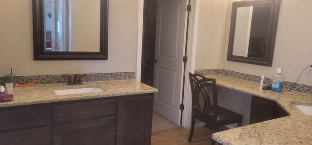 2621 Firewheel Avenue SW, Los Lunas, NM 87031