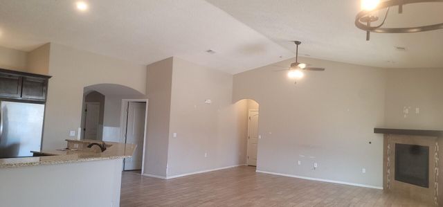 2621 Firewheel Avenue SW, Los Lunas, NM 87031