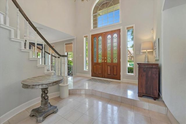 310 Oakview Circle, El Lago, TX 77586