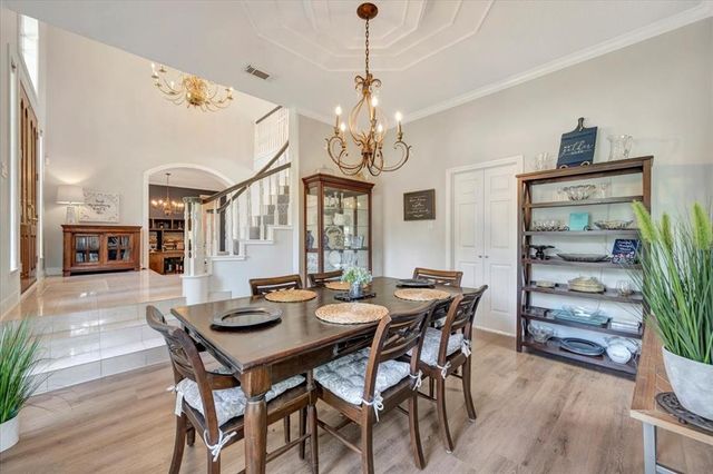 310 Oakview Circle, El Lago, TX 77586