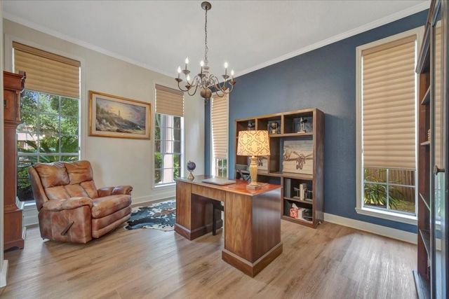310 Oakview Circle, El Lago, TX 77586