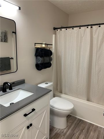 2501 Captens Street NE, Canton, OH 44721